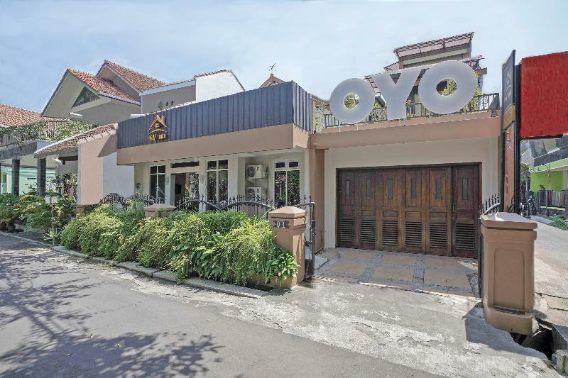 Koolkost Near Stadion Maguwoharjo Salakan Luaran gambar